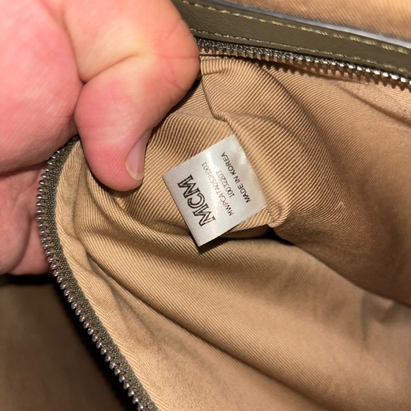 MCM Portuna “Sea Turtle” Medium Leather tote - Picture 4 of 7